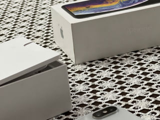 Vând Iphone xs 256gb silver