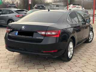 Skoda Superb foto 4