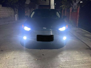 Ford Fusion foto 6