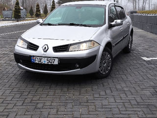 Renault Megane foto 1