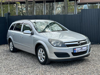 Opel Astra foto 2