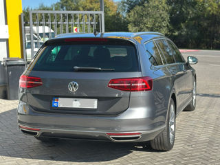 Volkswagen Passat foto 4