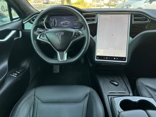 Tesla Model S foto 8