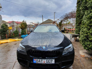 BMW 5 Series foto 2