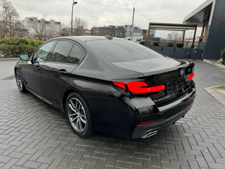 BMW 5 Series foto 8