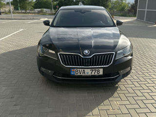 Skoda Superb foto 3