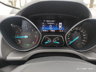 Ford Kuga foto 6