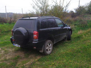 Toyota Rav 4 foto 4