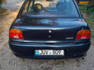 Mazda 121 foto 5