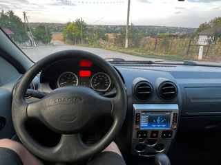 Dacia Logan foto 4