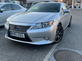 Lexus ES Series