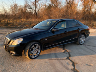 Mercedes E-Class foto 2