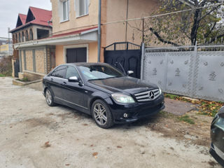 Mercedes C-Class foto 1