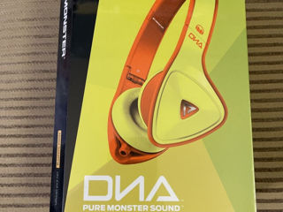 Brand New Monster DNA Wired Noise Isolating Headphones Neon Yellow/Orange