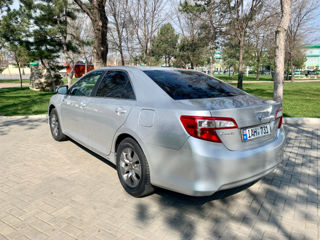 Toyota Camry foto 2