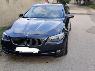 BMW 5 Series foto 2