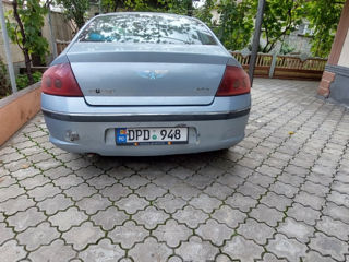 Peugeot 407 foto 4