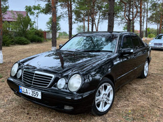 Mercedes E-Class