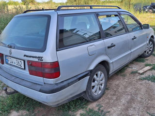 Volkswagen Passat foto 2