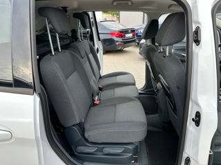 Ford Grand C-MAX foto 17