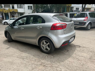 KIA Rio foto 5