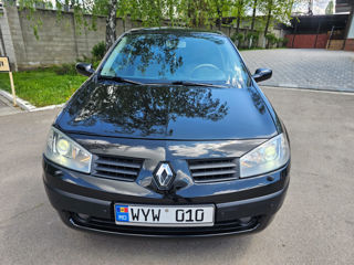 Renault Megane foto 2