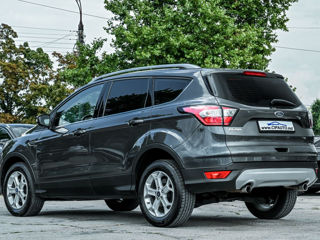 Ford Kuga foto 4