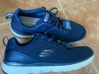 Skechers