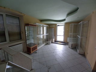 Chirie spațiu comercial, or. Falesti, 30mp, 400€. foto 10