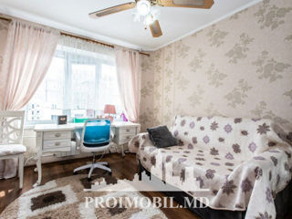 Apartament cu 3 camere, 82 m², Ciocana, Chișinău foto 6