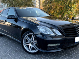 Mercedes E-Class foto 2