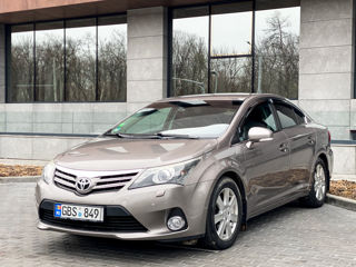 Toyota Avensis foto 3