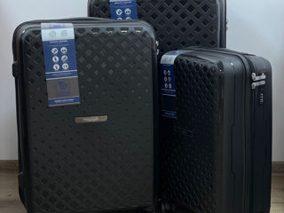 Комплекты чемоданов из полипропилена  3 штуки . foto 8