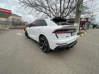 Audi Q8 foto 2