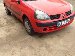 Renault Clio Symbol foto 3