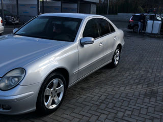 Mercedes E-Class foto 3