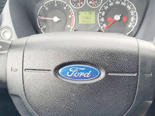 Ford Fusion foto 4