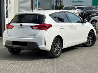 Toyota Auris foto 4