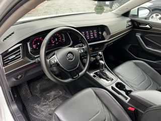 Volkswagen Jetta foto 8