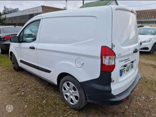 Ford Transit Courier foto 3