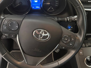 Toyota Auris foto 9