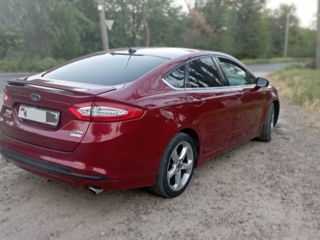 Ford Fusion foto 3