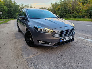 Ford Focus foto 2