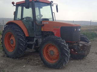 Tractor Kubota M105S foto 5