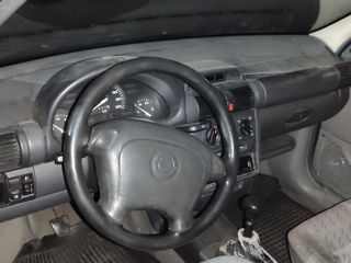 Opel Corsa foto 3