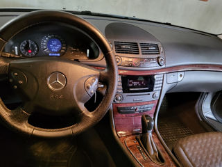 Mercedes E-Class foto 8