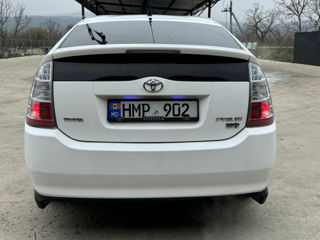 Toyota Prius foto 4