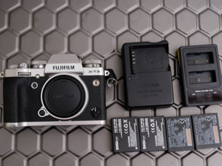 Vând Urgent aparat foto FujiFilm  X T3.  Lvrare camere Vdeo, Foto..noi la.pret site F64 foto 7