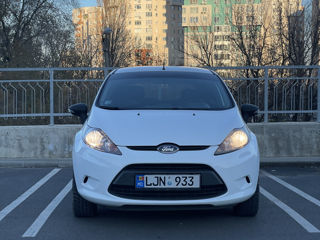 Ford Fiesta foto 4