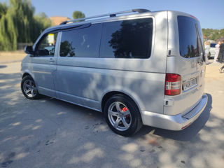 Volkswagen Caravelle foto 3